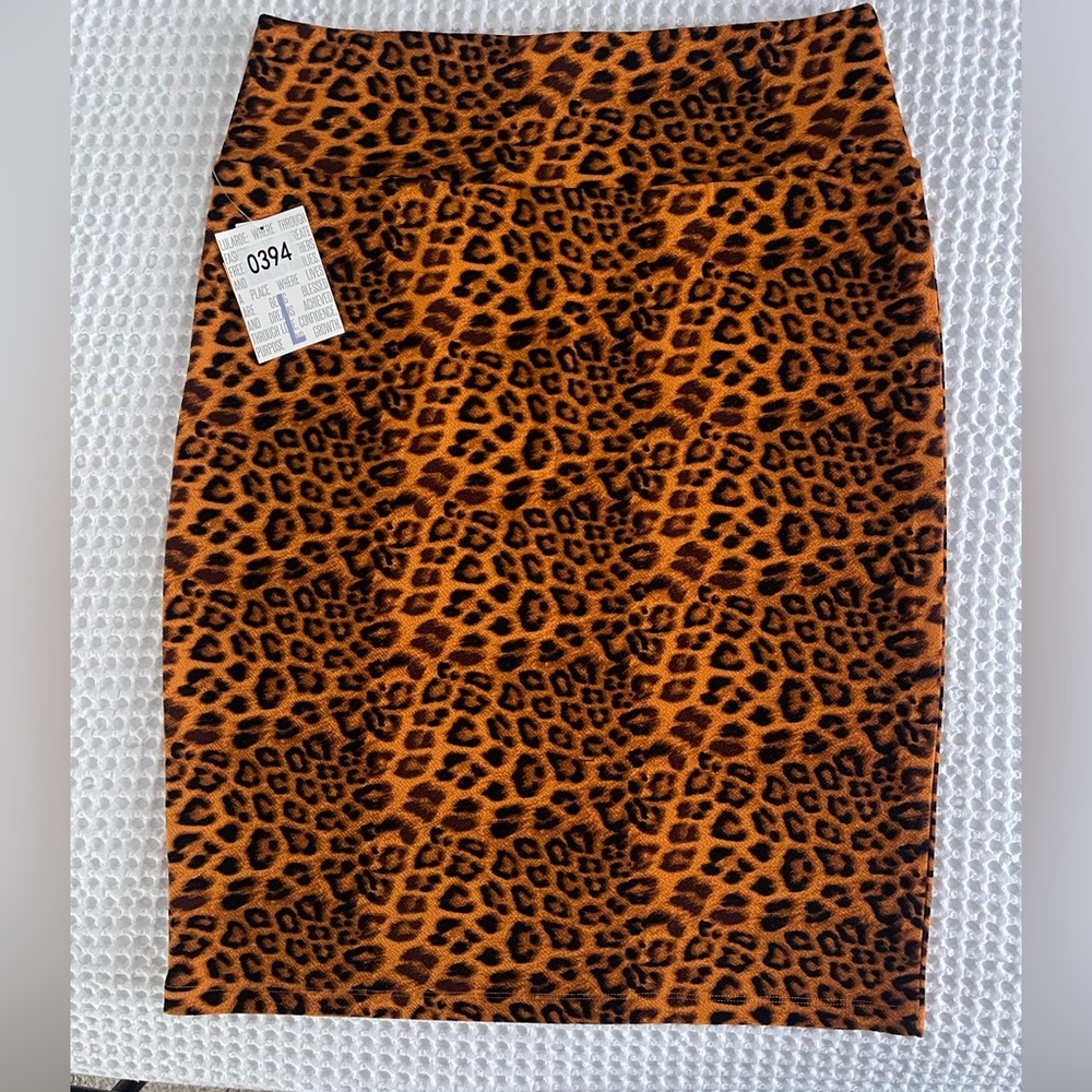 LuLaRoe Cheetah print Cassie skirt